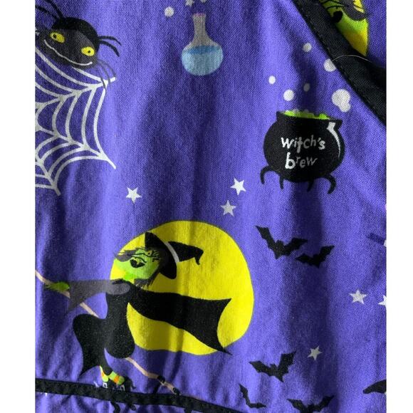V Life Nurse Scrub Womens L Witch On A Broom Halloween Professional Uniform Top - Picture 7 of 10